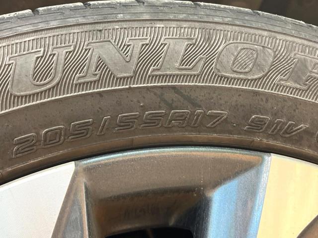 ヴォクシー Ｓ－Ｚ　禁煙車　１０．５インチディスプレイオーディオ　快適利便ＰＫＧ　モデリスタフロントグリル　両側電動スライドドア　パワーバックドア　ＬＥＤヘッド　ＥＴＣ　純正１７インチアルミ　オットマン（25枚目）