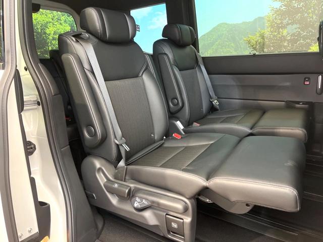 ステップワゴン スパーダ　登録済未使用車　純正１１型ナビ　バックカメラ　オットマン　ホンダセンシング　両側電動スライドドア　アダプティブクルーズ　パワーバックドア　パドルシフト　ＬＥＤヘッドライト　電動パーキングブレーキ（9枚目）