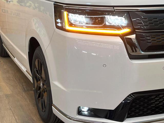 ステップワゴン スパーダ　登録済未使用車　純正１１型ナビ　バックカメラ　オットマン　ホンダセンシング　両側電動スライドドア　アダプティブクルーズ　パワーバックドア　パドルシフト　ＬＥＤヘッドライト　電動パーキングブレーキ（13枚目）