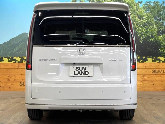 ステップワゴン スパーダ　登録済未使用車　純正１１型ナビ　バックカメラ　オットマン　ホンダセンシング　両側電動スライドドア　アダプティブクルーズ　パワーバックドア　パドルシフト　ＬＥＤヘッドライト　電動パーキングブレーキ（16枚目）