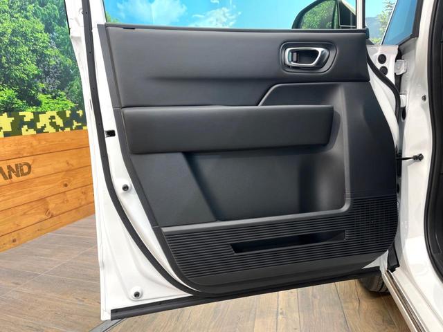 ステップワゴン スパーダ　登録済未使用車　純正１１型ナビ　バックカメラ　オットマン　ホンダセンシング　両側電動スライドドア　アダプティブクルーズ　パワーバックドア　パドルシフト　ＬＥＤヘッドライト　電動パーキングブレーキ（33枚目）