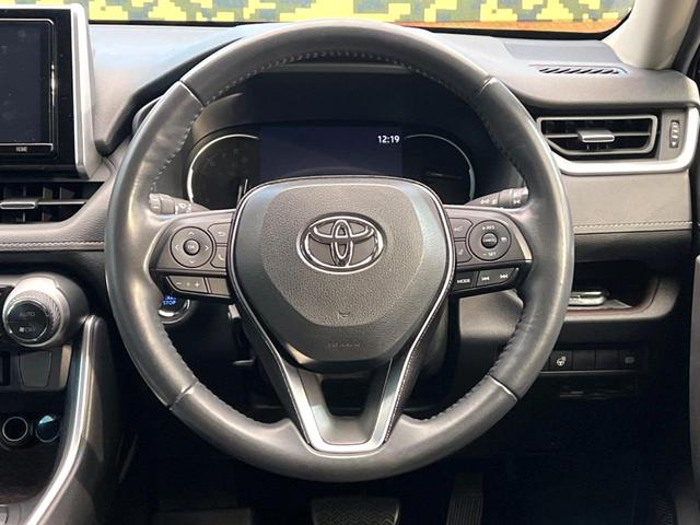 ＲＡＶ４ Ｇ　純正９インチナビ　禁煙車　４ＷＤ　パワーバックドア　シートヒーター　ＥＴＣ　ステアリングヒーター　ブラインドスポットモニター　セーフティセンス　ＬＥＤヘッド＆フォグ（11枚目）