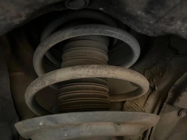 ＲＡＶ４ Ｇ　純正９インチナビ　禁煙車　４ＷＤ　パワーバックドア　シートヒーター　ＥＴＣ　ステアリングヒーター　ブラインドスポットモニター　セーフティセンス　ＬＥＤヘッド＆フォグ（20枚目）