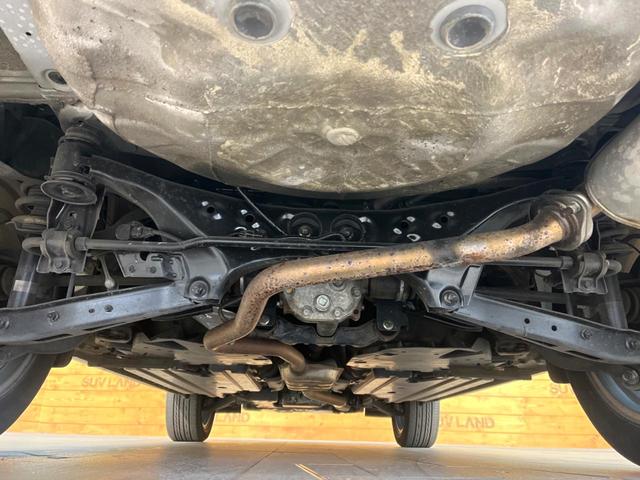 フォレスター Ｓ－リミテッド　純正ナビ　アイサイト　禁煙車　全席シートヒーター　バックカメラ　ブラインドスポットモニター　前席パワーシート　レーダークルーズコントロール　ＬＥＤヘッドライト　Ｂｌｕｅｔｏｏｔｈ（19枚目）