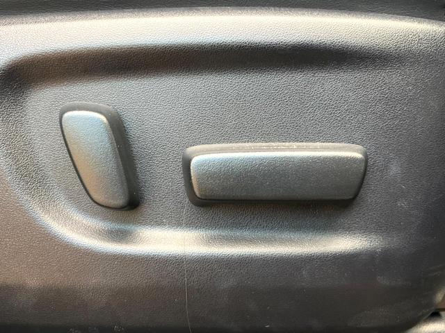 アルファード ２．５Ｓ　Ｃパッケージ　ＢＩＧＸ１１インチナビ　バックカメラ　後席モニター　３眼ＬＥＤヘッド　両側電動スライドドア　両側電動スライドドア　パワーバックドア　ＥＴＣ　純正１８インチアルミ　セーフティセンス　レーダークルーズ（44枚目）