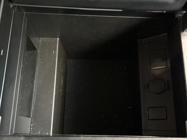 アルファード ２．５Ｓ　Ｃパッケージ　ＢＩＧＸ１１インチナビ　バックカメラ　後席モニター　３眼ＬＥＤヘッド　両側電動スライドドア　両側電動スライドドア　パワーバックドア　ＥＴＣ　純正１８インチアルミ　セーフティセンス　レーダークルーズ（72枚目）