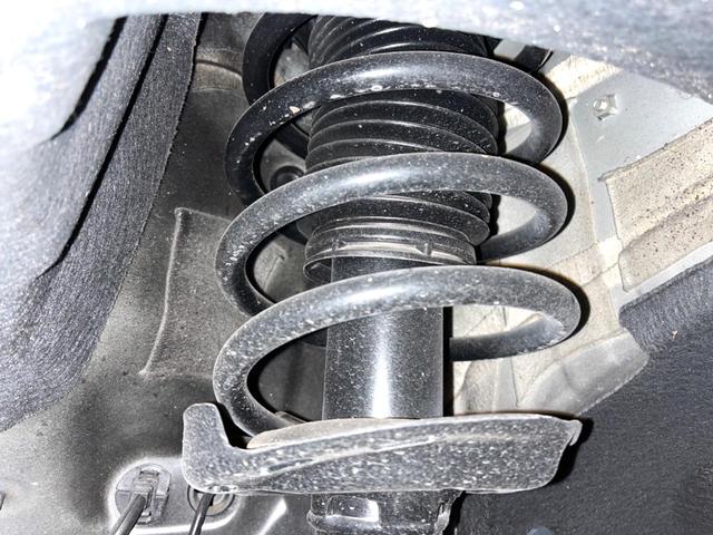 ヴェゼル ハイブリッドZ・ホンダセンシング 禁煙車 純正ナビ バックカメラ ホンダセンシング アダプティブクルーズ ハーフレザーシート ドラレコ スマートキー LEDヘッド ETC 純正17インチアルミ オートライト(20枚目)