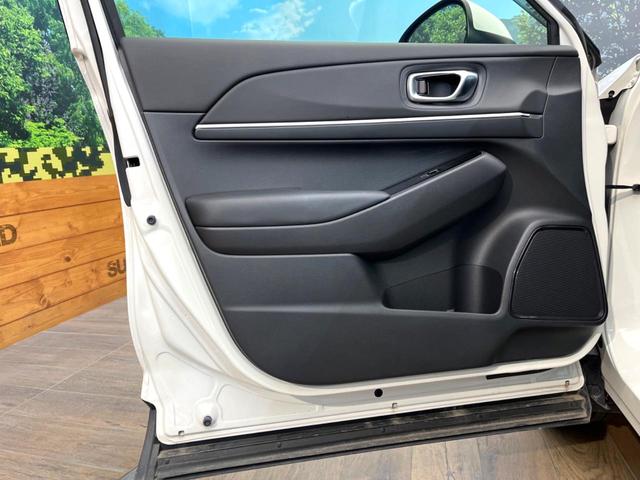 ヴェゼル ｅ：ＨＥＶ　Ｚ　禁煙車　９インチホンダコネクトディスプレイ　バックカメラ　ＬＥＤヘッドライト　シートヒーター　ホンダセンシング　アダプティブクルーズ　ＥＴＣ　純正１８インチアルミ（32枚目）