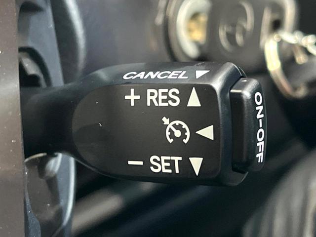 �y�N���[�Y�R���g���[���z�������H�����N���N���s�B�A�N�Z���𗣂��Ă���葬�x�ő��s���ł��A�������^�]���̕��S���y���I�����E�������ȒP�ȃX�C�b�`����Œ����ł��܂��B