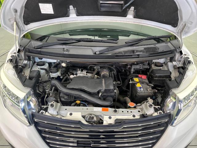 ルーミー カスタムＧ　Ｓ　禁煙車　純正ナビ　バックカメラ　フルセグ　ＣＤ／ＤＶＤ／Ｂｌｕｅｔｏｏｔｈ　衝突軽減装置　クルーズコントロール　ＬＥＤヘッド／フォグライト　オートライト　両側電動スライドドア　オートエアコン　ＥＴＣ（18枚目）