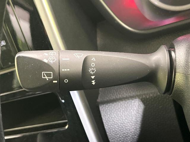 ルーミー カスタムＧ　Ｓ　禁煙車　純正ナビ　バックカメラ　フルセグ　ＣＤ／ＤＶＤ／Ｂｌｕｅｔｏｏｔｈ　衝突軽減装置　クルーズコントロール　ＬＥＤヘッド／フォグライト　オートライト　両側電動スライドドア　オートエアコン　ＥＴＣ（23枚目）