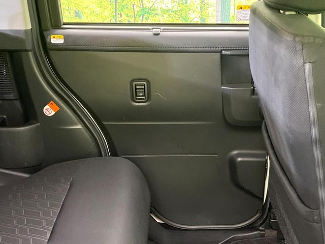 ルーミー カスタムＧ　Ｓ　禁煙車　純正ナビ　バックカメラ　フルセグ　ＣＤ／ＤＶＤ／Ｂｌｕｅｔｏｏｔｈ　衝突軽減装置　クルーズコントロール　ＬＥＤヘッド／フォグライト　オートライト　両側電動スライドドア　オートエアコン　ＥＴＣ（40枚目）