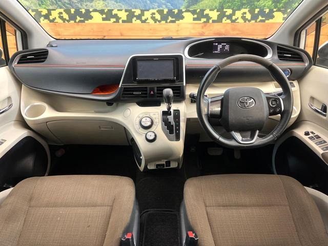 シエンタ ハイブリッドＧ　禁煙車　両側電動ドア　ＳＤナビ　バックカメラ　１００Ｖ電源　７人乗り　スマートキー　ＨＩＤヘッド　ＥＴＣ　オートエアコン　ＣＤ　ＤＶＤ再生　エコモード　ＥＶモード　１５インチスチールホイール（2枚目）