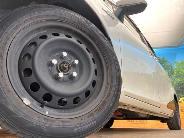 シエンタ ハイブリッドＧ　禁煙車　両側電動ドア　ＳＤナビ　バックカメラ　１００Ｖ電源　７人乗り　スマートキー　ＨＩＤヘッド　ＥＴＣ　オートエアコン　ＣＤ　ＤＶＤ再生　エコモード　ＥＶモード　１５インチスチールホイール（14枚目）