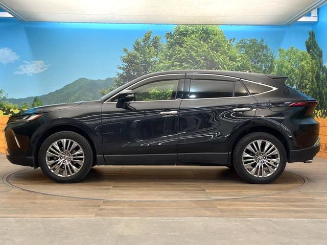 ハリアー Ｚ　レザーパッケージ　ガラスルーフ　後席モニター　全周囲カメラ　ＪＢＬサウンド　衝突被害軽減システム　レーダークルーズ　電動リアゲート　レザーシート　前席シートエアコン　コーナーセンサー　スマートキー　ＬＥＤヘッド（23枚目）