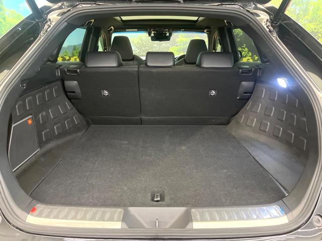 ハリアー Ｚ　レザーパッケージ　ガラスルーフ　後席モニター　全周囲カメラ　ＪＢＬサウンド　衝突被害軽減システム　レーダークルーズ　電動リアゲート　レザーシート　前席シートエアコン　コーナーセンサー　スマートキー　ＬＥＤヘッド（34枚目）