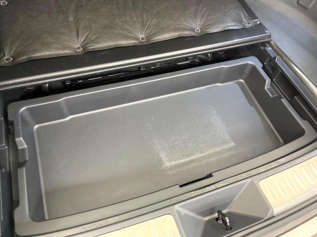 ハリアー Ｚ　レザーパッケージ　ガラスルーフ　後席モニター　全周囲カメラ　ＪＢＬサウンド　衝突被害軽減システム　レーダークルーズ　電動リアゲート　レザーシート　前席シートエアコン　コーナーセンサー　スマートキー　ＬＥＤヘッド（35枚目）