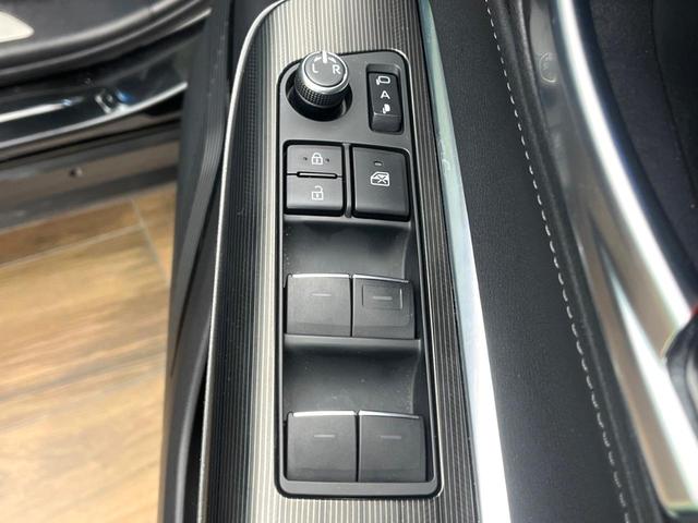 ハリアー Ｚ　レザーパッケージ　ガラスルーフ　後席モニター　全周囲カメラ　ＪＢＬサウンド　衝突被害軽減システム　レーダークルーズ　電動リアゲート　レザーシート　前席シートエアコン　コーナーセンサー　スマートキー　ＬＥＤヘッド（45枚目）