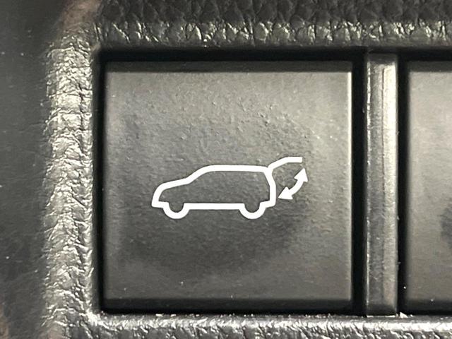 ハリアー Ｚ　レザーパッケージ　ガラスルーフ　後席モニター　全周囲カメラ　ＪＢＬサウンド　衝突被害軽減システム　レーダークルーズ　電動リアゲート　レザーシート　前席シートエアコン　コーナーセンサー　スマートキー　ＬＥＤヘッド（54枚目）