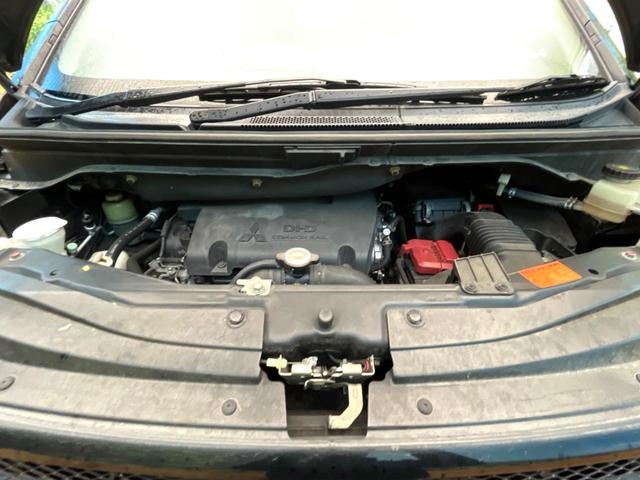 デリカD:5 D パワーパッケージ 4WD ディーゼル(軽油) 両側電動ドア 純正SDナビ 後席モニター バックカメラ ターボ スマートキー HIDヘッド ビルトインETC 純正18インチアルミ オートライト オートエアコン(18枚目)