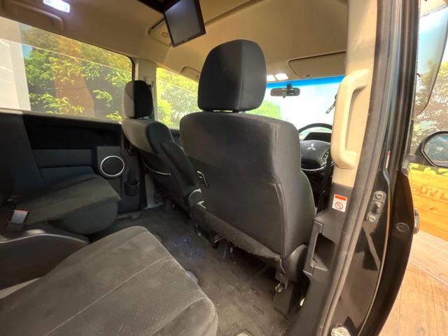 デリカD:5 D パワーパッケージ 4WD ディーゼル(軽油) 両側電動ドア 純正SDナビ 後席モニター バックカメラ ターボ スマートキー HIDヘッド ビルトインETC 純正18インチアルミ オートライト オートエアコン(32枚目)