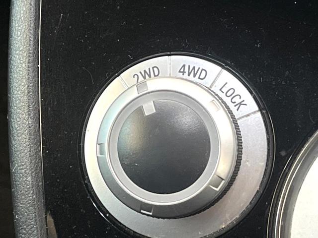 デリカD:5 D パワーパッケージ 4WD ディーゼル(軽油) 両側電動ドア 純正SDナビ 後席モニター バックカメラ ターボ スマートキー HIDヘッド ビルトインETC 純正18インチアルミ オートライト オートエアコン(41枚目)