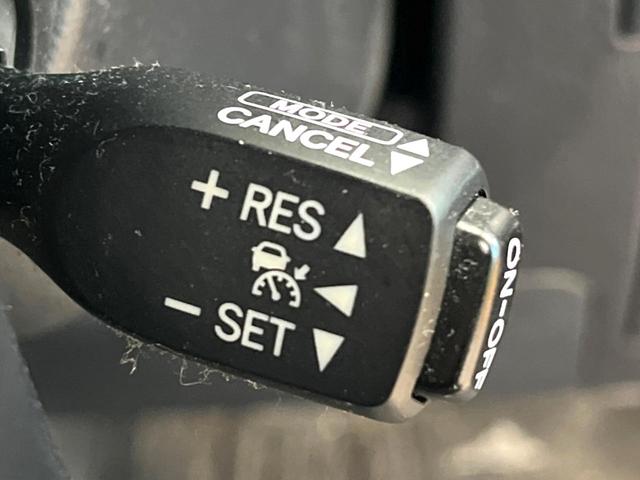 �y���[�_�[�N���[�Y�R���g���[���z�������H�ł̒��������s���y�ɁI�I�����ő��x��ۂN���[�Y�R���g���[�����A�Փˌy���V�X�e���ƘA�g���A�O���̎ԗ������m���ĎԊԂ�ۂ悤�ɑ��x���߂��Ă���܂��I�I