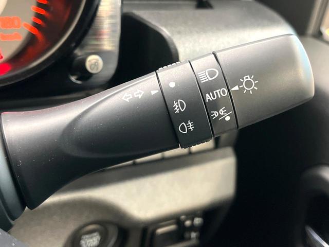 ジムニーノマド ＦＣ　４ＷＤ　禁煙車　スズキセーフティサポート　レーダークルーズ　コーナーセンサー　スマートキー　ＬＥＤヘッド　純正１５インチアルミ　オートハイビーム　車線逸脱警報　オートライト　オートエアコン（45枚目）