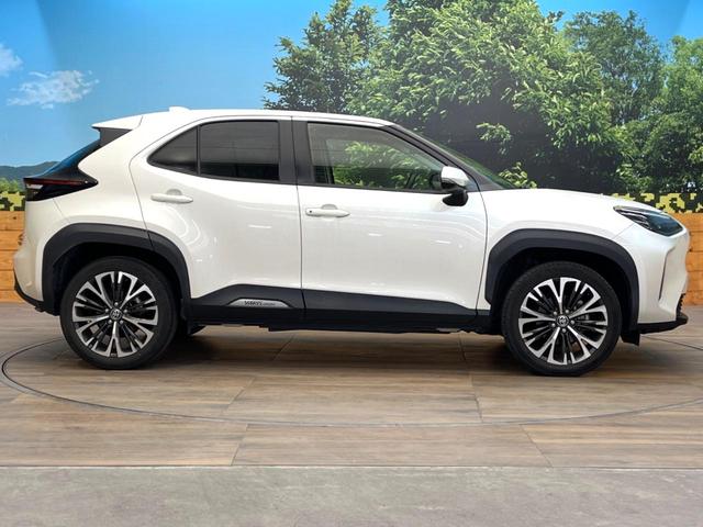 ヤリスクロス ハイブリッドZ 禁煙車 全周囲カメラ 衝突被害軽減システム レーダークルーズ ハーフレザーシート パワーシート コーナーセンサー スマートキー LEDヘッド 純正18インチアルミ オートハイビーム 車線逸脱警報(26枚目)