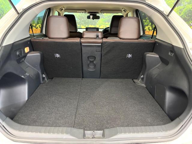 ヤリスクロス ハイブリッドZ 禁煙車 全周囲カメラ 衝突被害軽減システム レーダークルーズ ハーフレザーシート パワーシート コーナーセンサー スマートキー LEDヘッド 純正18インチアルミ オートハイビーム 車線逸脱警報(32枚目)