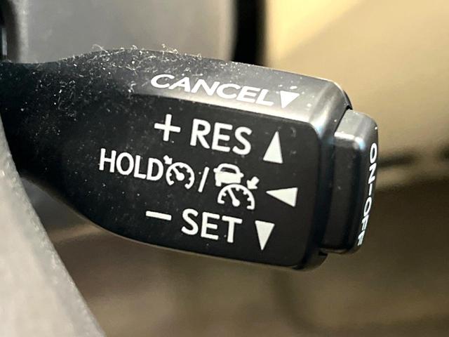 ランドクルーザープラド TX Lパッケージ マットブラックエディション 4WD サンルーフ 全周囲カメラ 衝突被害軽減システム レーダークルーズ レザーシート 前席シートエアコン ドラレコ コーナーセンサー スマートキー LEDヘッド ETC2.0 純正18インチアルミ(7枚目)