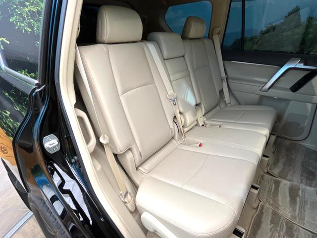 ランドクルーザープラド TX Lパッケージ マットブラックエディション 4WD サンルーフ 全周囲カメラ 衝突被害軽減システム レーダークルーズ レザーシート 前席シートエアコン ドラレコ コーナーセンサー スマートキー LEDヘッド ETC2.0 純正18インチアルミ(9枚目)