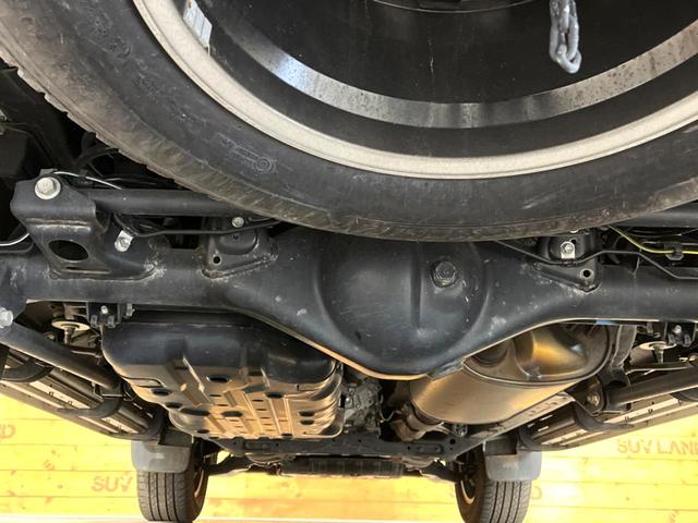 ランドクルーザープラド TX Lパッケージ マットブラックエディション 4WD サンルーフ 全周囲カメラ 衝突被害軽減システム レーダークルーズ レザーシート 前席シートエアコン ドラレコ コーナーセンサー スマートキー LEDヘッド ETC2.0 純正18インチアルミ(19枚目)