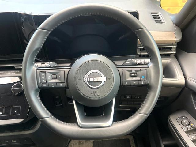 セレナ ｅ－パワー　ハイウェイスターＶ　両側電動ドア　全周囲カメラ　衝突被害軽減システム　レーダークルーズ　コーナーセンサー　スマートキー　ＬＥＤヘッド　ＥＴＣ２．０　純正１６インチアルミ　車線逸脱警報　オートライト　デュアルエアコン（12枚目）