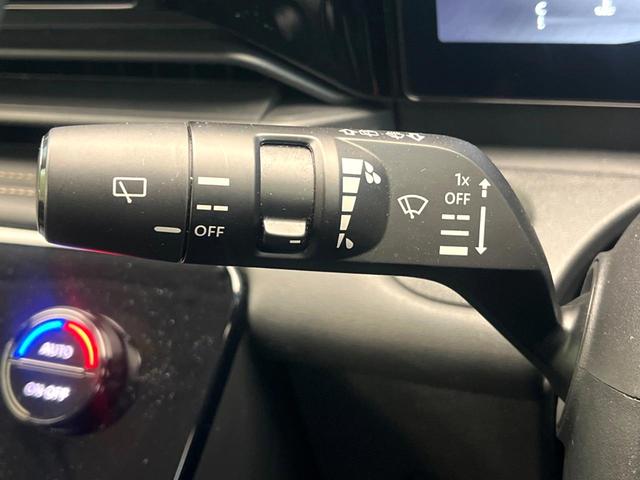 セレナ ｅ－パワー　ハイウェイスターＶ　両側電動ドア　全周囲カメラ　衝突被害軽減システム　レーダークルーズ　コーナーセンサー　スマートキー　ＬＥＤヘッド　ＥＴＣ２．０　純正１６インチアルミ　車線逸脱警報　オートライト　デュアルエアコン（50枚目）