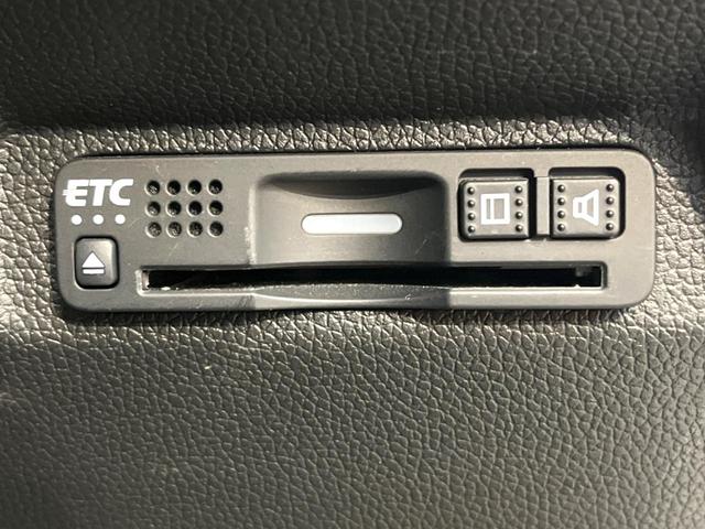 フリード＋ Ｇ・ホンダセンシング　純正９インチナビ　バックカメラ　両側電動スライドドア　ホンダセンシング　アダプティブクルーズ　ＥＴＣ　スマートキー　ＬＥＤヘッドライト　クリアランスソナー　車線逸脱防止　５人乗り　革巻きステアリング（7枚目）