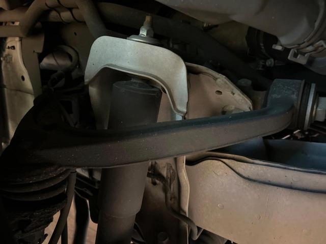 ハイエースバン スーパーGL ダークプライムII ディーゼルターボ BIGX8インチ 後席モニター バックカメラ 100V電源 衝突被害軽減システム スマートキー LEDヘッド ビルトインETC オートライト オートエアコン Bluetooth CD(20枚目)