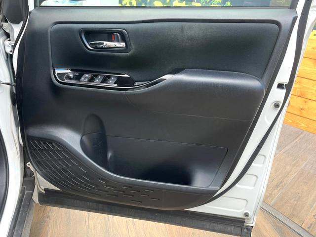 ヴォクシー ＺＳ　煌ＩＩ　禁煙車　両側電動ドア　ＳＤナビ　バックカメラ　衝突被害軽減システム　ドラレコ　コーナーセンサー　スマートキー　ＬＥＤヘッド　ＥＴＣ２．０　クルコン　純正１６インチアルミ　オートハイビーム（32枚目）