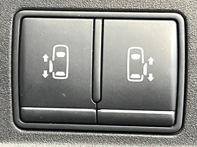 セレナ ｅ－パワー　オーテック　セーフティパッケージ　純正１０インチナビ　後席モニター　インテリジェントエマージェンシーブレーキ　プロパイロット　両側電動スライドドア　ドラレコ　コーナーセンサー　スマートキー　ＬＥＤヘッド　ＥＴＣ　車線逸脱警報（4枚目）