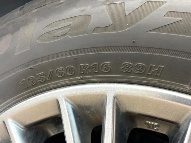 セレナ ｅ－パワー　オーテック　セーフティパッケージ　純正１０インチナビ　後席モニター　インテリジェントエマージェンシーブレーキ　プロパイロット　両側電動スライドドア　ドラレコ　コーナーセンサー　スマートキー　ＬＥＤヘッド　ＥＴＣ　車線逸脱警報（25枚目）