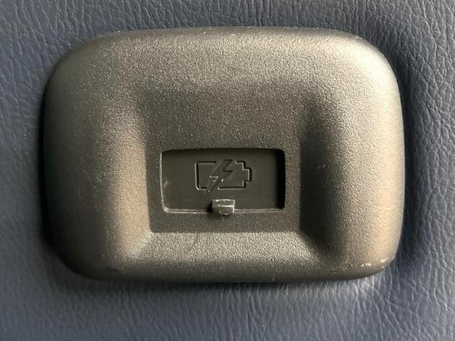 セレナ ｅ－パワー　オーテック　セーフティパッケージ　純正１０インチナビ　後席モニター　インテリジェントエマージェンシーブレーキ　プロパイロット　両側電動スライドドア　ドラレコ　コーナーセンサー　スマートキー　ＬＥＤヘッド　ＥＴＣ　車線逸脱警報（41枚目）