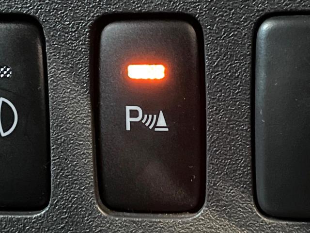 �y�N���[�Y�R���g���[���z�������H�����N���N���s�B�A�N�Z���𗣂��Ă���葬�x�ő��s���ł��A�������^�]���̕��S���y���I�����E�������ȒP�ȃX�C�b�`����Œ����ł��܂��B