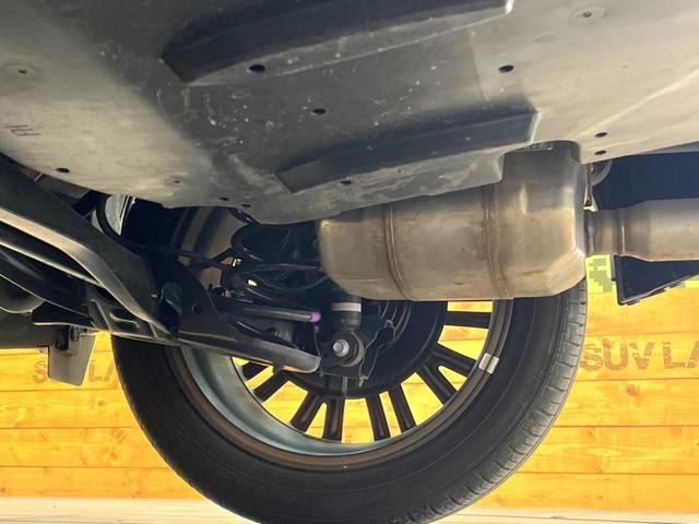 ヤリスクロス ハイブリッドＺ　禁煙車　８型ディスプレイオーディオ　セーフティセンス　レーダークルーズ　シーケンシャルターンランプ　ＢＳＭ　ブラインドスポットモニター　純正１８インチアルミ　ハーフレザーシート（32枚目）