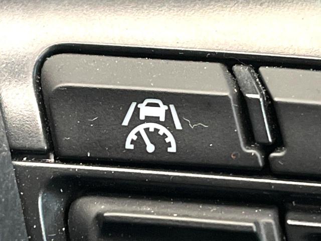 ヤリスクロス ハイブリッドＺ　禁煙車　８型ディスプレイオーディオ　セーフティセンス　レーダークルーズ　シーケンシャルターンランプ　ＢＳＭ　ブラインドスポットモニター　純正１８インチアルミ　ハーフレザーシート（46枚目）