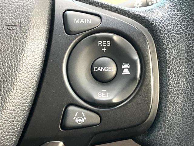 フリードハイブリッド ハイブリッド・Ｇホンダセンシング　禁煙車　両側電動ドア　純正ＳＤナビ　バックカメラ　衝突被害軽減システム　レーダークルーズ　ドラレコ　コーナーセンサー　スマートキー　ＬＥＤヘッド　ビルトインＥＴＣ　純正１５インチアルミ　車線逸脱警報（7枚目）