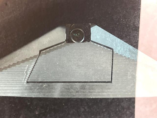 フリード クロスター　登録済未使用車　両側電動ドア　衝突被害軽減システム　レーダークルーズ　シートヒーター　コーナーセンサー　スマートキー　ＬＥＤヘッド　純正１５インチアルミ　オートハイビーム　車線逸脱警報　オートライト（4枚目）