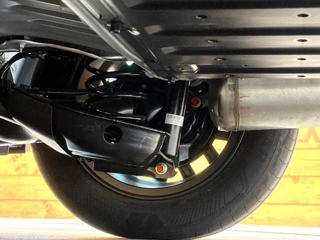 フリード クロスター　登録済未使用車　両側電動ドア　衝突被害軽減システム　レーダークルーズ　シートヒーター　コーナーセンサー　スマートキー　ＬＥＤヘッド　純正１５インチアルミ　オートハイビーム　車線逸脱警報　オートライト（23枚目）