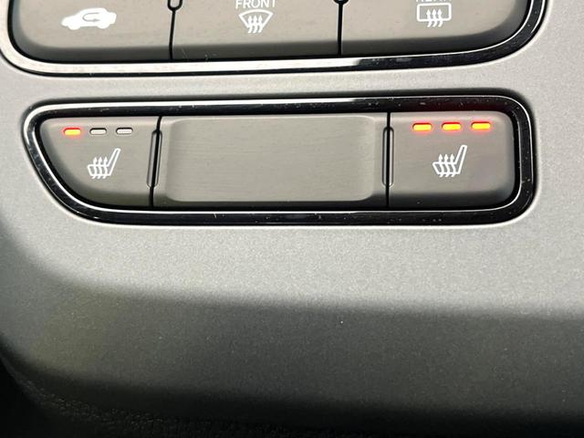 フリード クロスター　登録済未使用車　両側電動ドア　衝突被害軽減システム　レーダークルーズ　シートヒーター　コーナーセンサー　スマートキー　ＬＥＤヘッド　純正１５インチアルミ　オートハイビーム　車線逸脱警報　オートライト（42枚目）