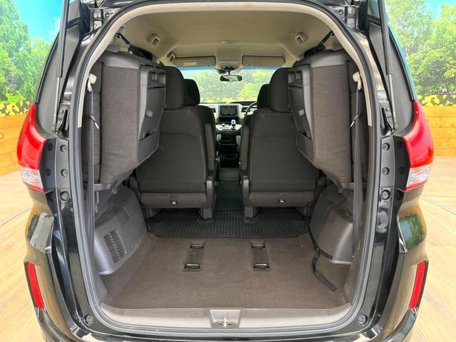 フリードハイブリッド ハイブリッド・Ｇホンダセンシング　両側電動ドア　ＳＤナビ　バックカメラ　衝突被害軽減システム　レーダークルーズ　禁煙車　コーナーセンサー　スマートキー　ＬＥＤヘッド　ビルトインＥＴＣ　車線逸脱警報　オートライト　オートエアコン（11枚目）