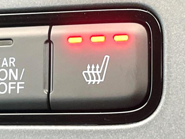 フリード e:HEVクロスター 登録済未使用車 両側電動ドア 衝突被害軽減システム レーダークルーズ ハーフレザーシート コーナーセンサー スマートキー LEDヘッド 純正15インチアルミ 車線逸脱警報 オートライト(5枚目)